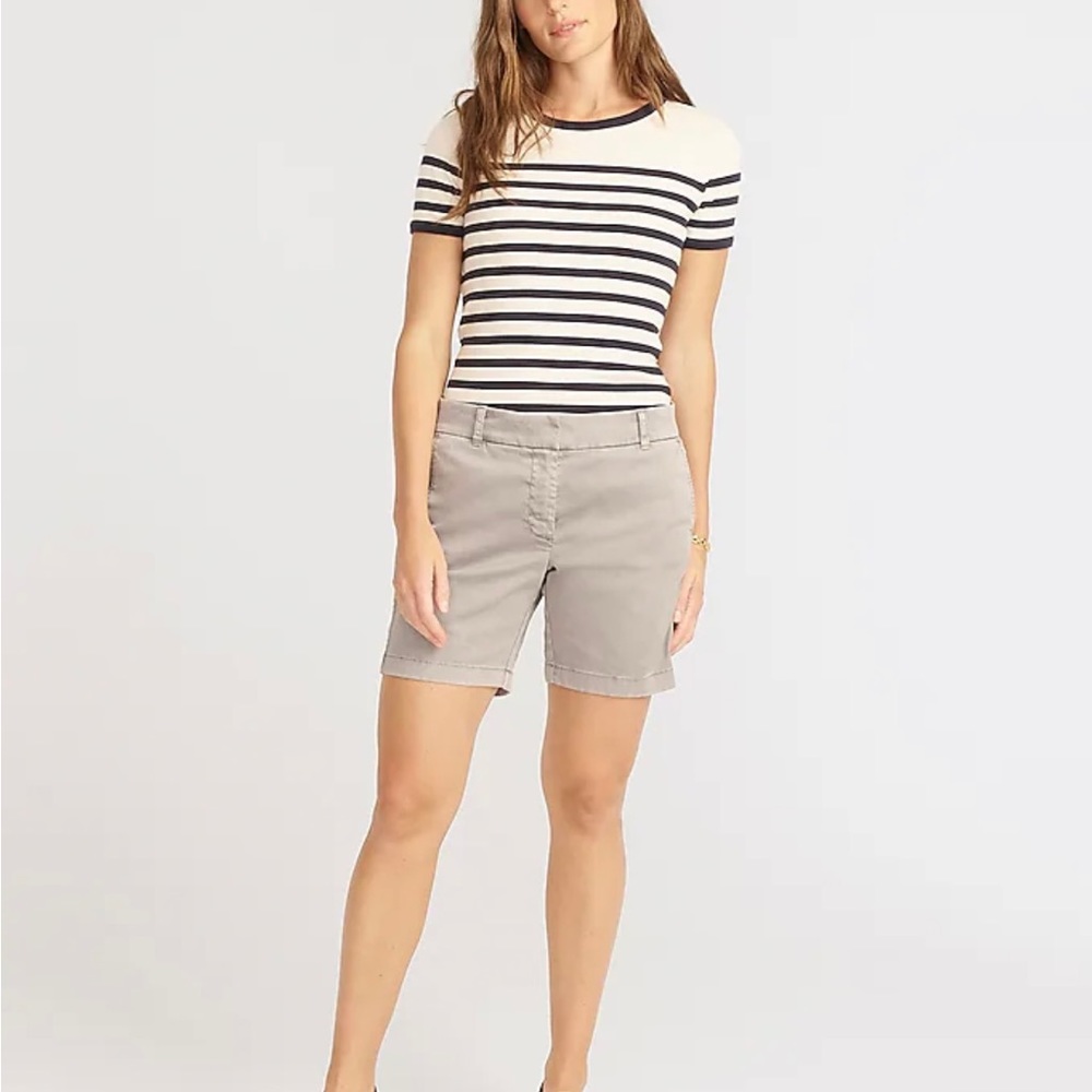 NWOT J Crew Grey 7”Chino Shorts Size 16